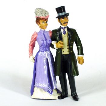 couple homme  et  femme Belle Epoque en vert et violet